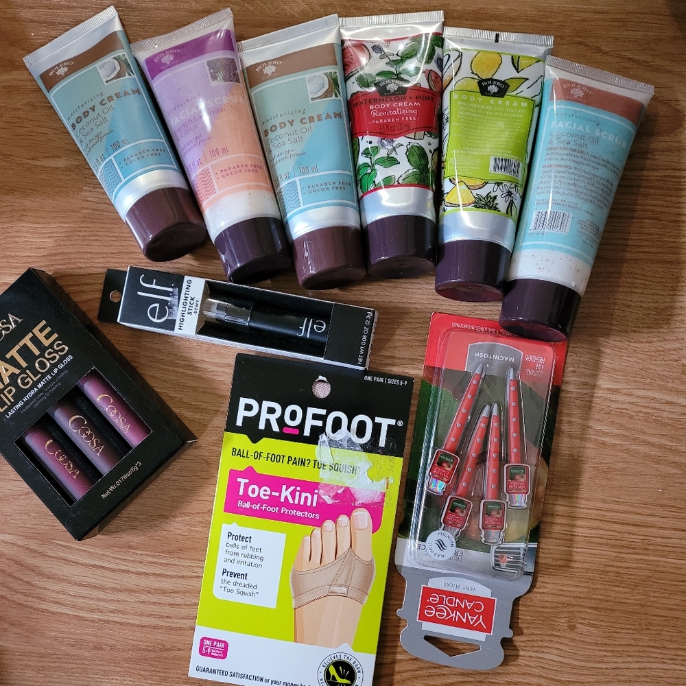 Makeup bundle